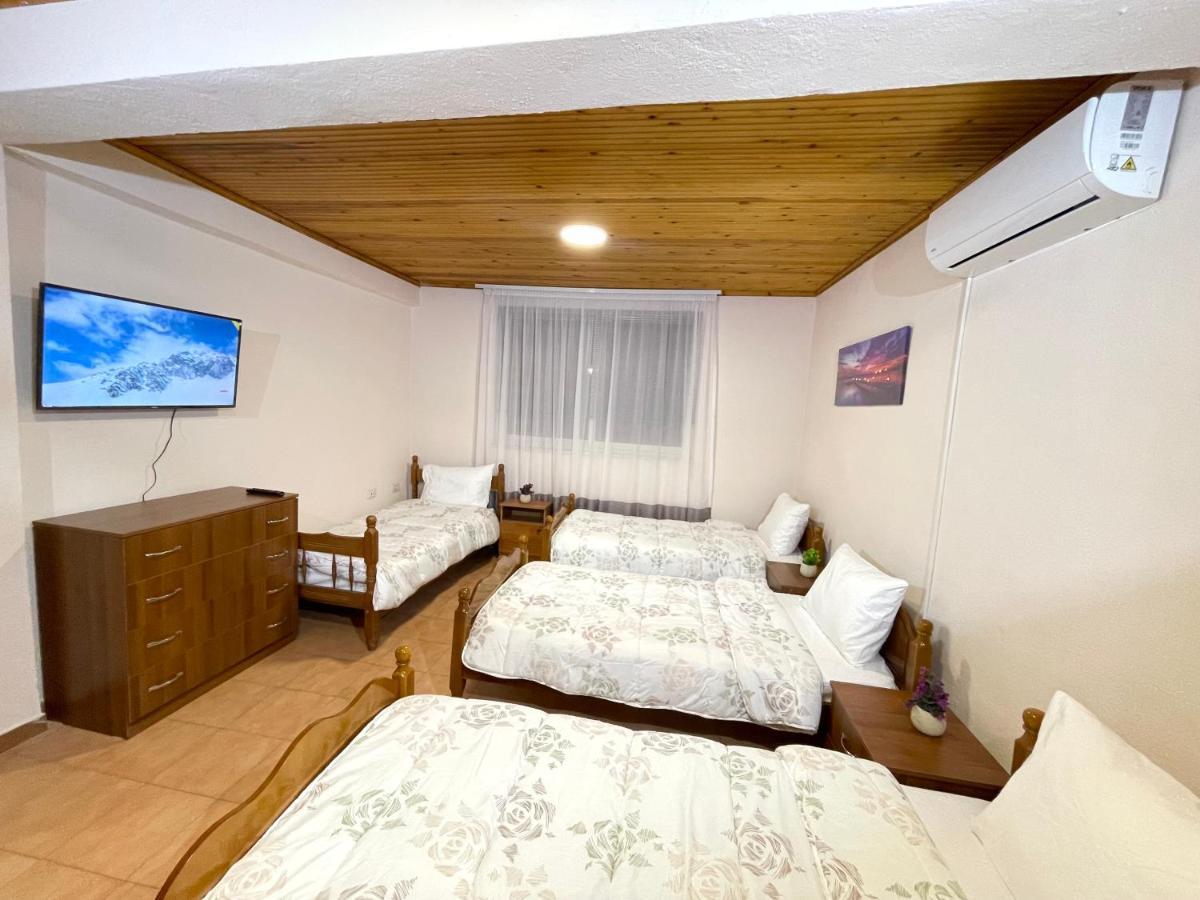 Shkodra Guest House & Trips Exterior foto