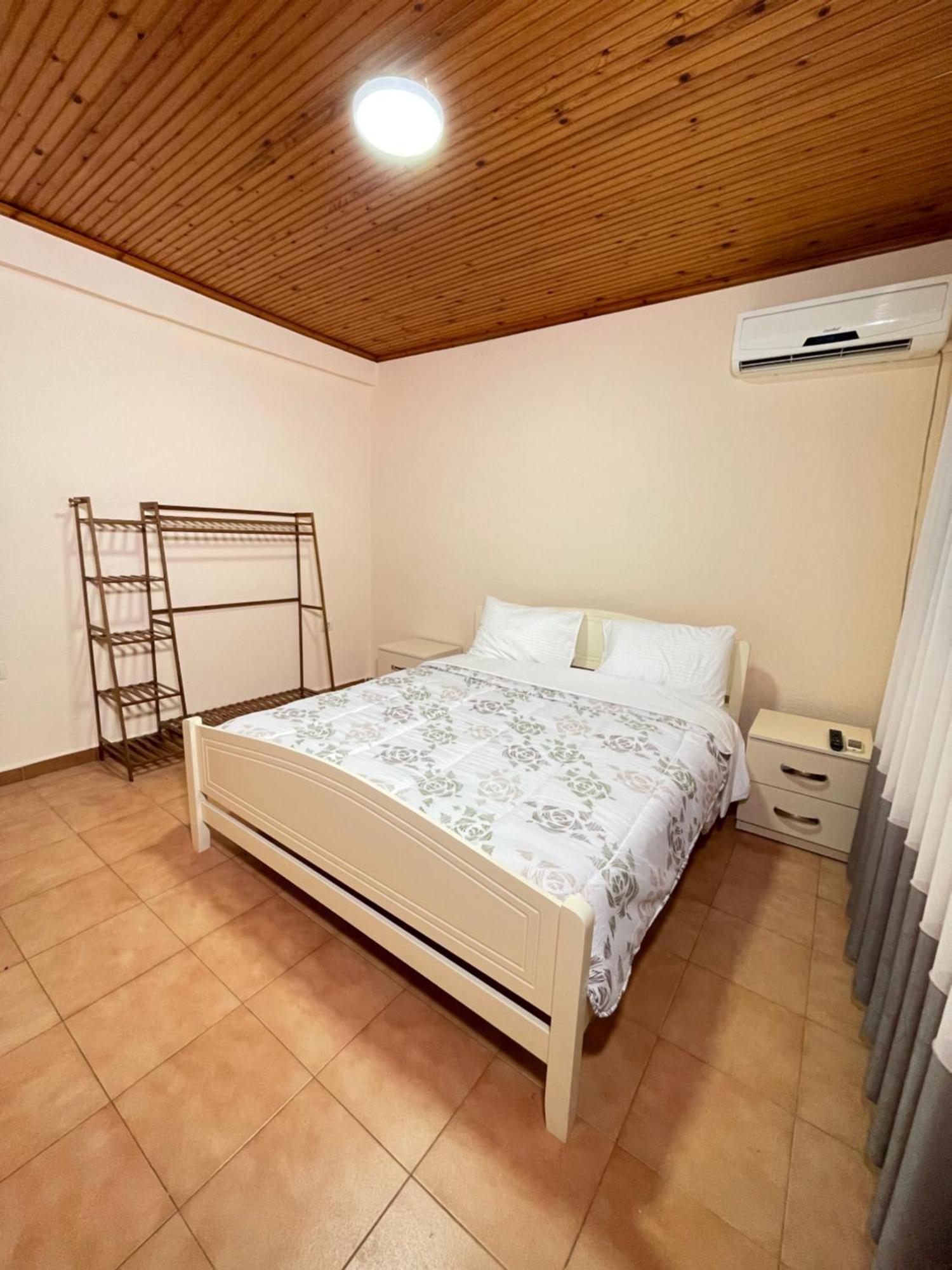 Shkodra Guest House & Trips Exterior foto