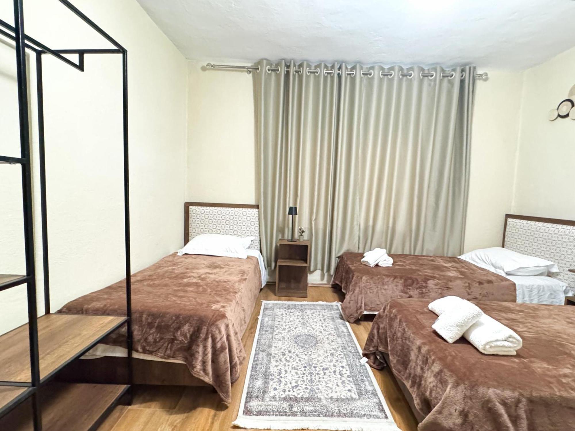 Shkodra Guest House & Trips Exterior foto